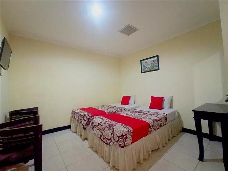 OYO 3956 Hotel Palem 2 Malang Exterior foto