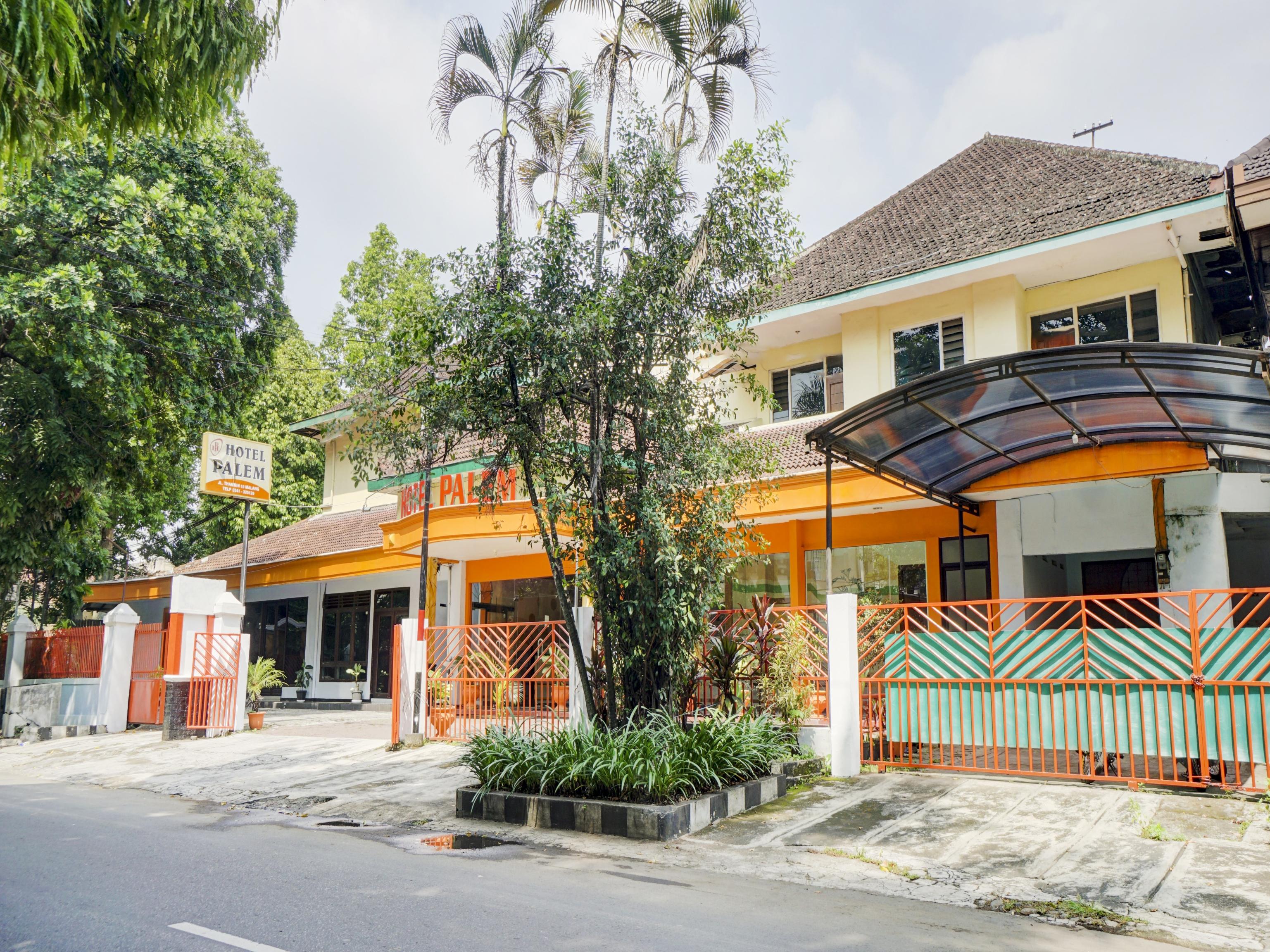 OYO 3956 Hotel Palem 2 Malang Exterior foto