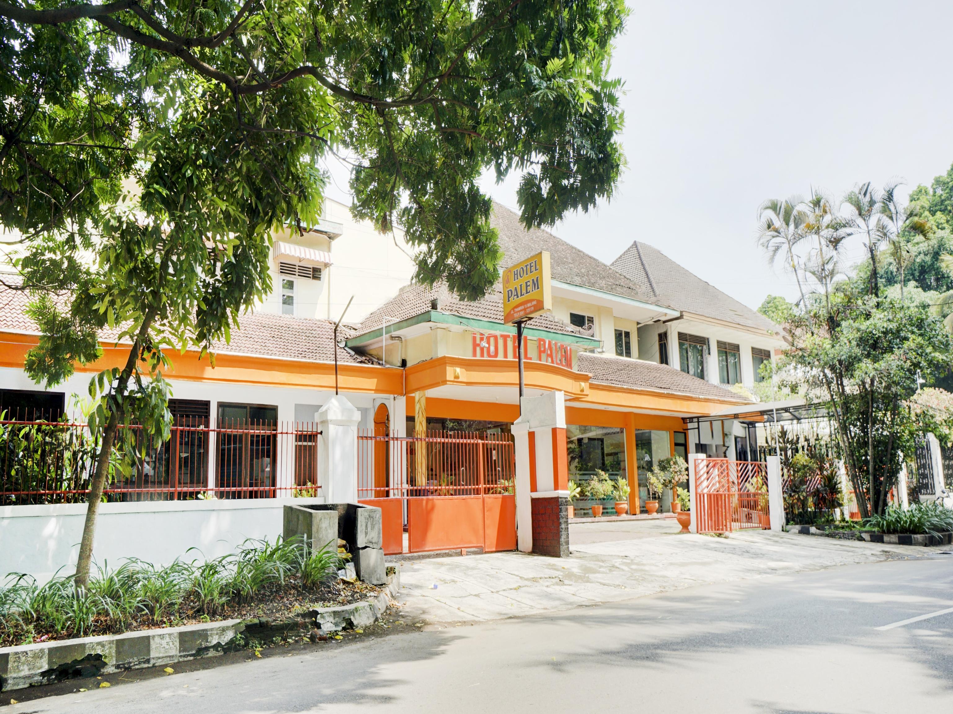 OYO 3956 Hotel Palem 2 Malang Exterior foto